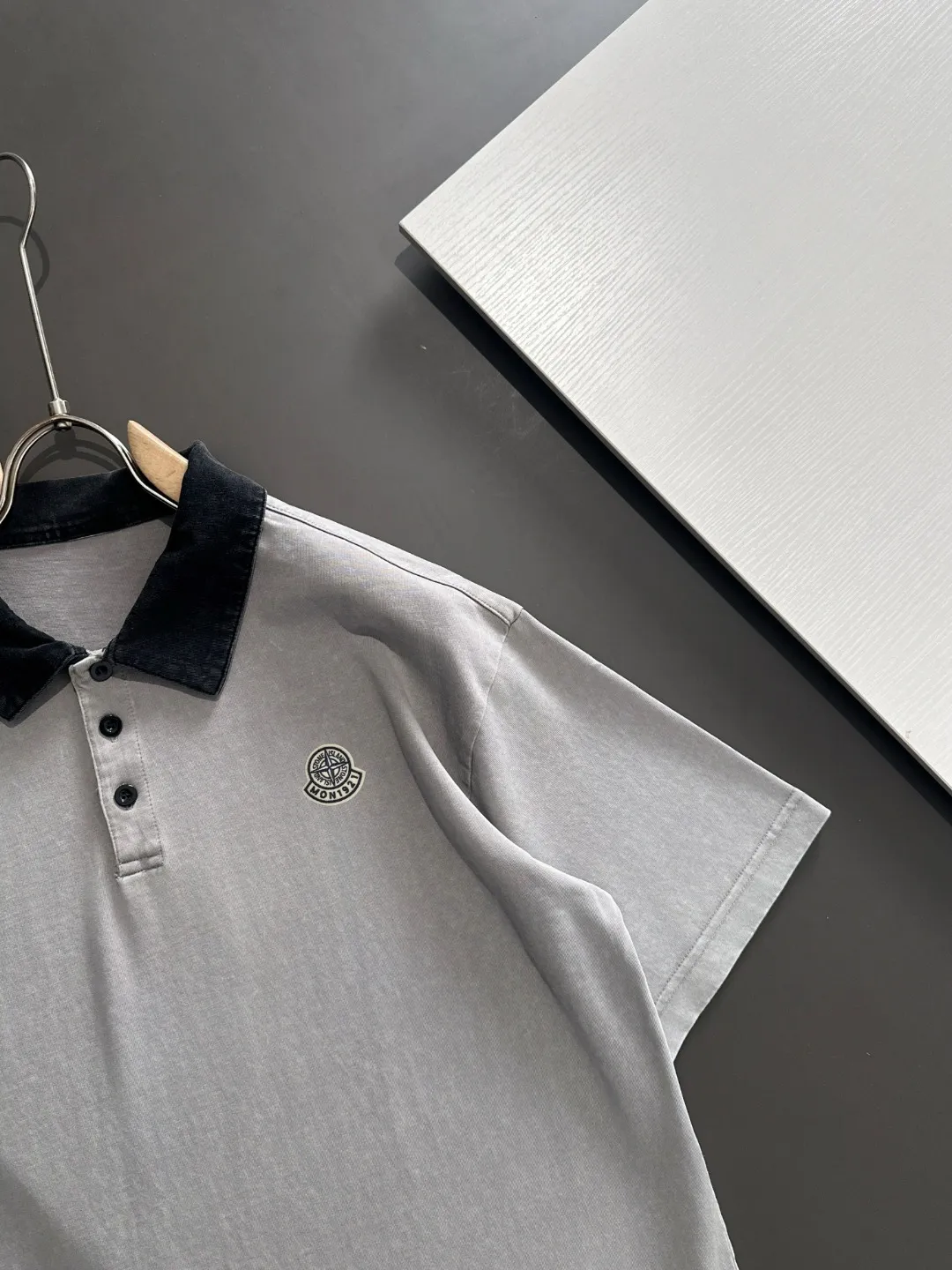 Next day shipping P460 Stone lsland/stone island high quality 2025 spring and summer new casual heavy industry suit exclusively developed by yb! High quality production! Imported custom-made fabrics for foreign orders, with high breathability and comfort, impeccable details, brand element design concept, delicate and soft feel! It presents a casual cut and the upper body shape is great! On sale simultaneously on the official website! From a high-end men's positioning brand, the low-key luxury taste is irresistible! Exquisite workmanship and impeccable quality! The overall style is simple, fashionable and timeless, fully meeting the requirements of stylish and tasteful dressing! Size: S-XXL
